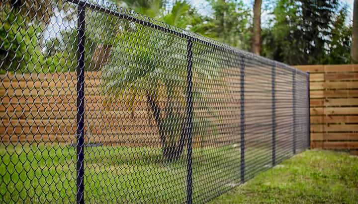 Chain Link Fencing services in Long Beach